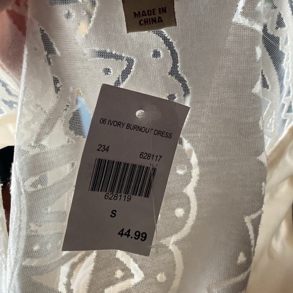 Oneworld Small Ivory Burnout Maxi Dress - Picture 10 of 10